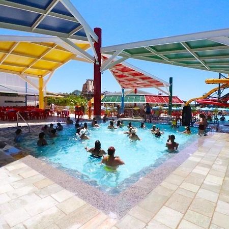 Piazza Diroma Com Acesso Ao Acqua Park Caldas Novas Exterior foto
